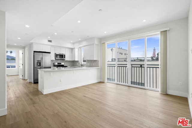 11042 La Maida Street, North Hollywood CA: https://media.crmls.org/mediaz/13b22b07-01b7-4ce2-824d-66e759ca309c.jpg