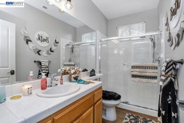 Image 15 of 28 For 2913 Haddington Ct