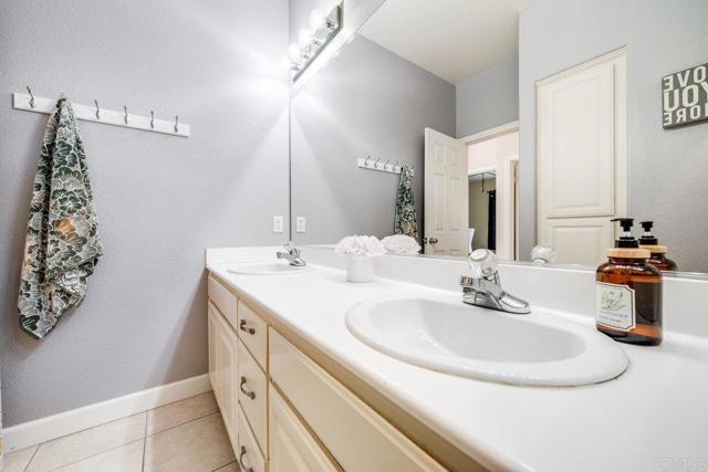 2312 Orchard View Ln., Escondido CA: https://media.crmls.org/mediaz/13b32f67-15a2-497c-9214-1b02a2367764.jpg