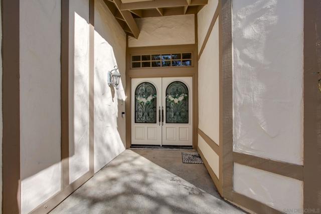 14231 Fox Run Row, San Diego CA: https://media.crmls.org/mediaz/13b46cfd-628a-4480-908f-295e2c25f501.jpg