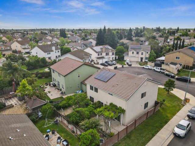 4114 Van Gogh Court, Stockton CA: https://media.crmls.org/mediaz/13b4b7bf-89d0-4a4b-8d95-76cc2c0496d7.jpg