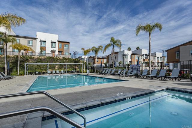 Detail Gallery Image 37 of 43 For 958 Foxwood Ln, Vista,  CA 92081 - 1 Beds | 2 Baths