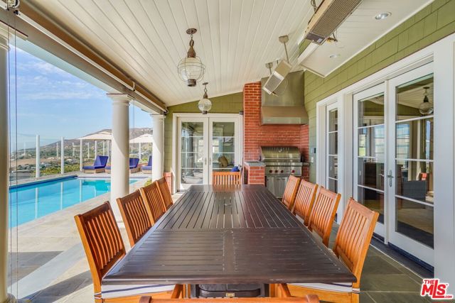 6277 Sea Star Drive, Malibu CA: https://media.crmls.org/mediaz/13b5444b-b413-441d-a9b5-0da6afe4bfc9.jpg