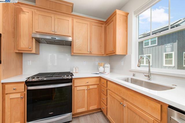 1416 Julia Ln, Concord CA: https://media.crmls.org/mediaz/13b55325-9f71-4098-9442-d009e6fe4257.jpg