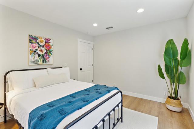 6371 Blackberry Court, Gilroy CA: https://media.crmls.org/mediaz/13b65d7e-404e-4035-b619-0efacebf3328.jpg