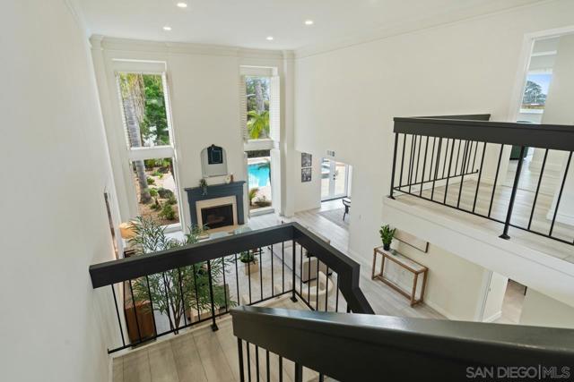 8206 Caminito Lacayo, La Jolla CA: https://media.crmls.org/mediaz/13b674eb-755d-4d17-8383-f17762af2ca1.jpg