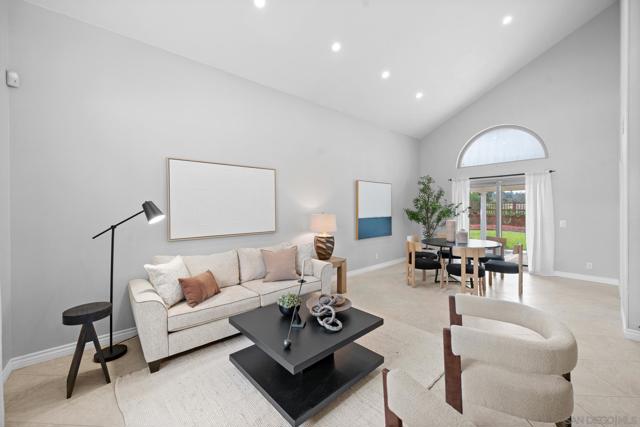 11479 Grassy Trail Dr, San Diego CA: https://media.crmls.org/mediaz/13b71e61-65d5-4e7c-9aaf-9e5598a8efa8.jpg