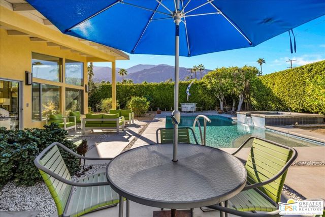 1554 E San Lucas Road, Palm Springs CA: https://media.crmls.org/mediaz/13b7a793-332f-467a-bb7d-ea141c101577.jpg