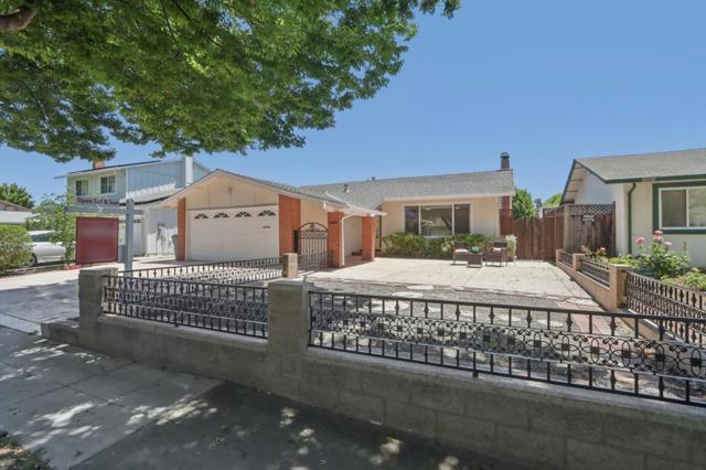 390 Bluefield Drive, San Jose CA: https://media.crmls.org/mediaz/13b7f20c-86e1-4ad5-8343-00552dbb7b42.jpg