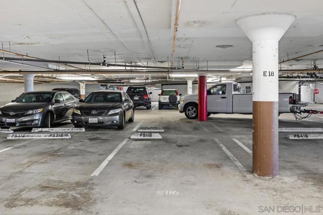 5895 FRIARS RD, San Diego CA: https://media.crmls.org/mediaz/13bc246a-11ae-4f51-9c8f-ab7fab993ccb.jpg