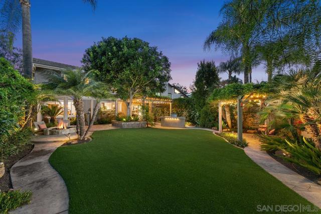 12516 Rougemont Pl, San Diego CA: https://media.crmls.org/mediaz/13bc497c-c2ab-49b1-abab-ccd759fddf2f.jpg
