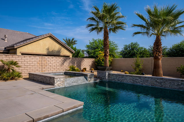 42897 Cusino Court, Indio CA: https://media.crmls.org/mediaz/13bc8559-e1ef-4388-8390-e79954b4d7d3.jpg