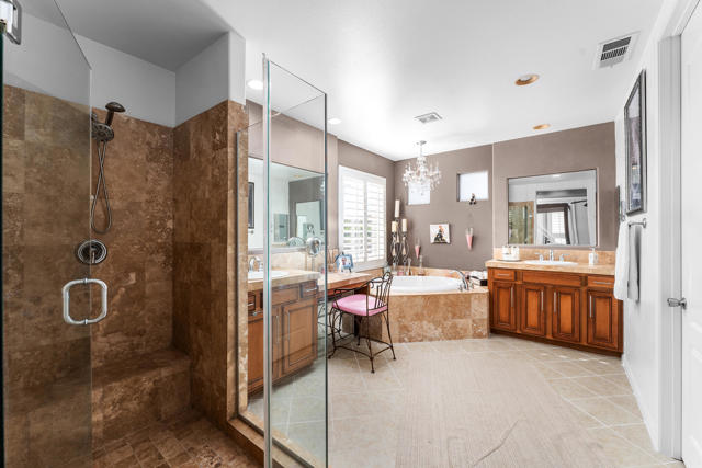 80580 Apple Court, Indio CA: https://media.crmls.org/mediaz/13bd6f8e-8736-421a-8c43-8aba06616f37.jpg