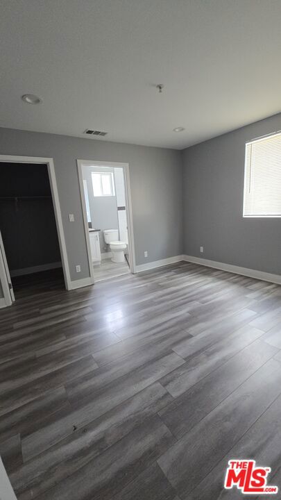 11164 S Figueroa Street, Los Angeles CA: https://media.crmls.org/mediaz/13be1393-72bd-475c-bd64-48c9d5ac1c63.jpg
