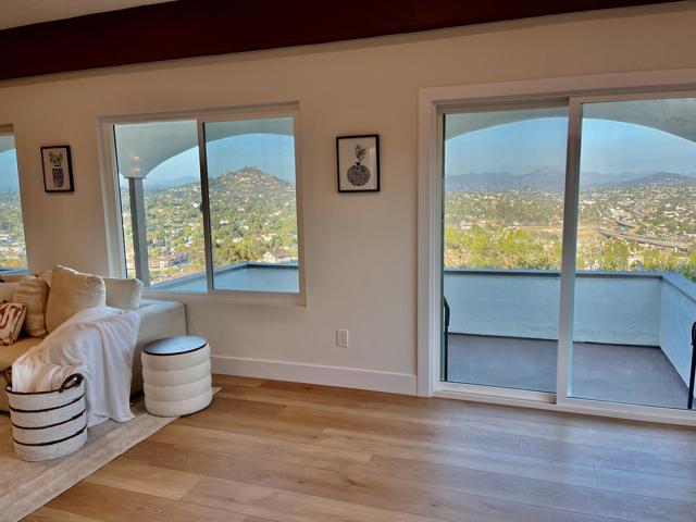 4334 Valle Dr., La Mesa CA: https://media.crmls.org/mediaz/13be5c42-9b03-48d2-b543-aad2bd55732a.jpg