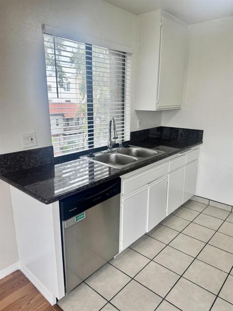 100 N Clark Drive, Los Angeles CA: https://media.crmls.org/mediaz/13bf0b4d-fdc0-4c2a-88cf-35f9dca6c022.jpg