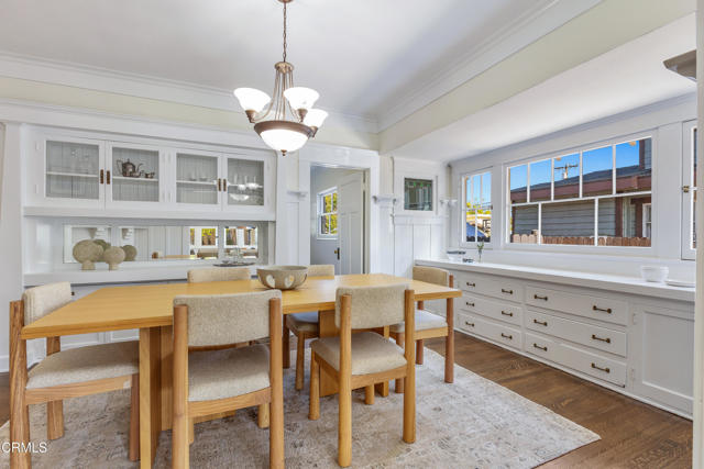 1954 Primrose Avenue, South Pasadena CA: https://media.crmls.org/mediaz/13bf359f-bea0-42a7-a5a4-b0258722a5b2.jpg