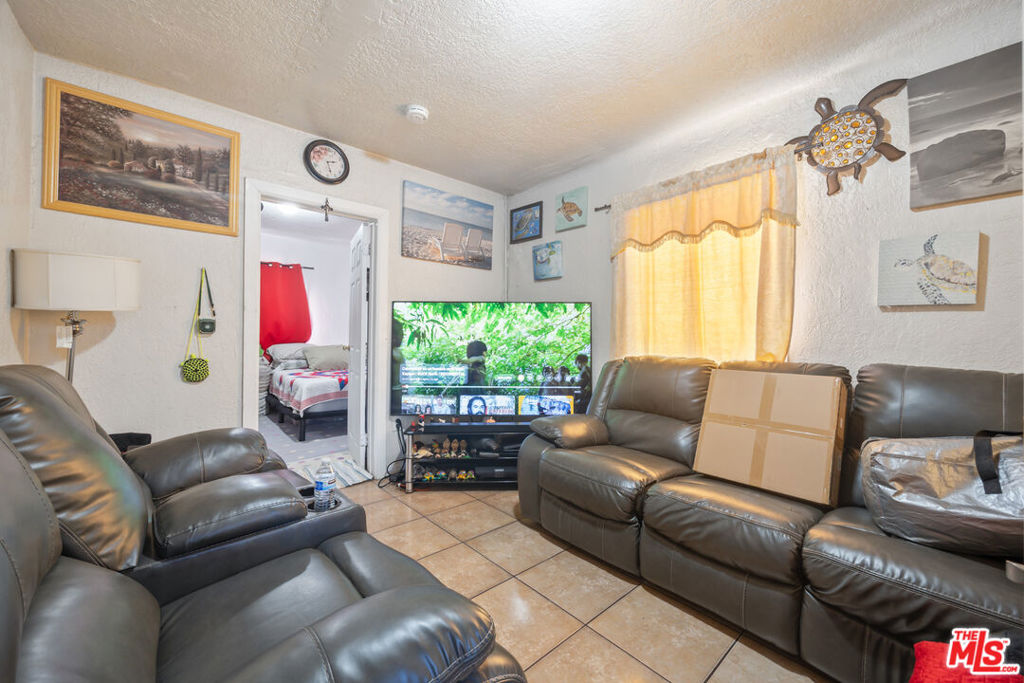 MLS #25570667 img 29