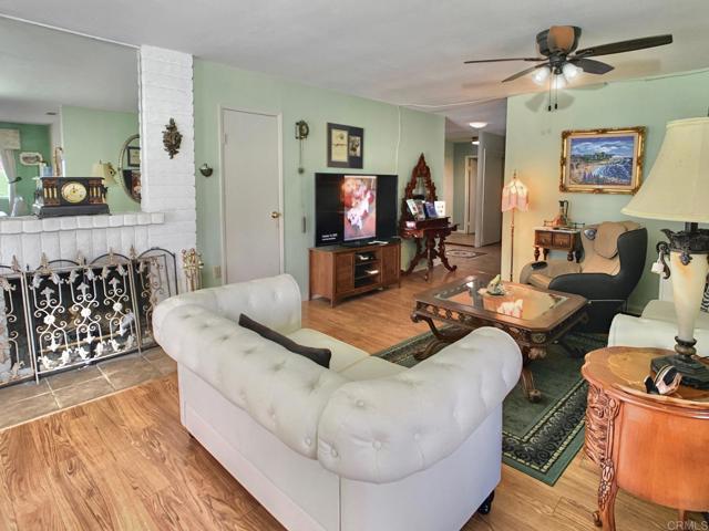 Image 21 of 61 For 2633 Windmill View Dr