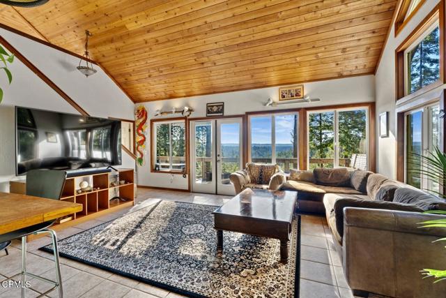 Detail Gallery Image 8 of 50 For 40401 Little River-Airport Rd, Little River_1,  CA 95456 - 3 Beds | 2 Baths