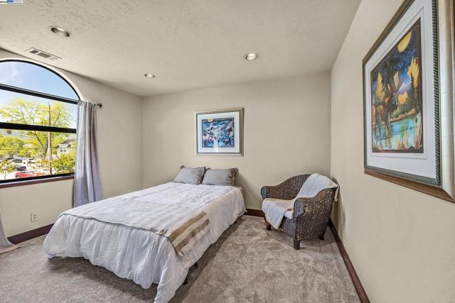 141 Ray St, Pleasanton CA: https://media.crmls.org/mediaz/13c4523c-5ea6-4c39-a52d-279212f689be.jpg