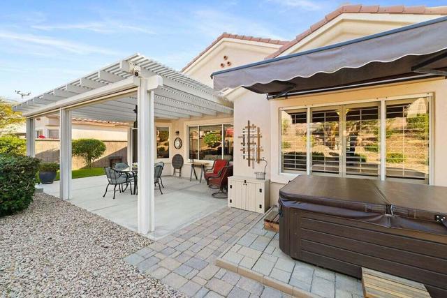 37261 Medjool Avenue, Palm Desert CA: https://media.crmls.org/mediaz/13c4d983-e844-4274-9718-1f2c96350bb6.jpg