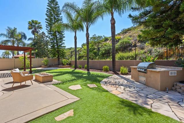 3385 Wild Oak Lane, Escondido CA: https://media.crmls.org/mediaz/13c6246f-92ff-4f14-96e2-cf11b2b499c2.jpg