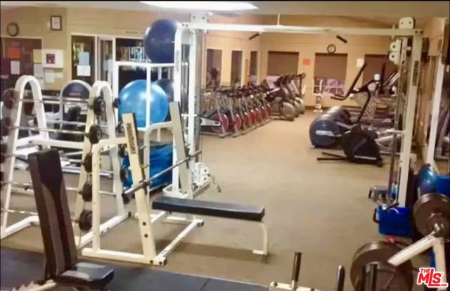 82104 Hopkins Drive, Indio CA: https://media.crmls.org/mediaz/13c79574-e414-4352-8994-22e208ab3908.jpg