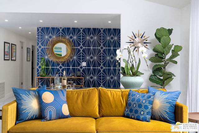 988 E Paseo El Mirador, Palm Springs CA: https://media.crmls.org/mediaz/13c88c5a-d241-4806-bffd-951000c97beb.jpg