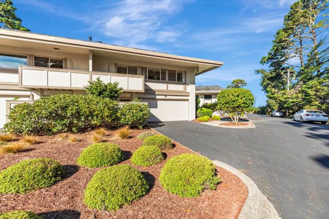 59 Skyline Crest Dr, Monterey CA: https://media.crmls.org/mediaz/13c957a8-c7f1-4233-8a77-b08029032332.jpg