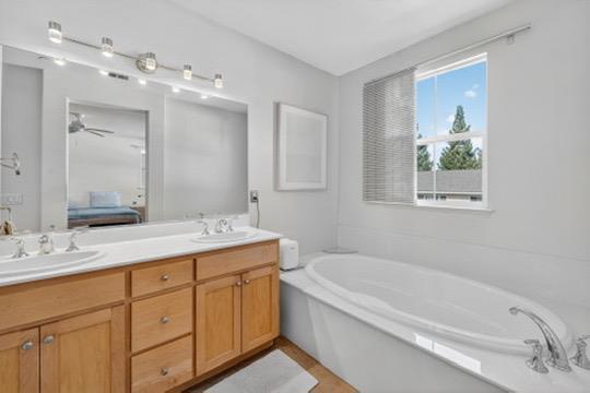 7902 Kipling Circle, Gilroy CA: https://media.crmls.org/mediaz/13ca8d84-9c44-4cc9-9503-6495b45fb882.jpg
