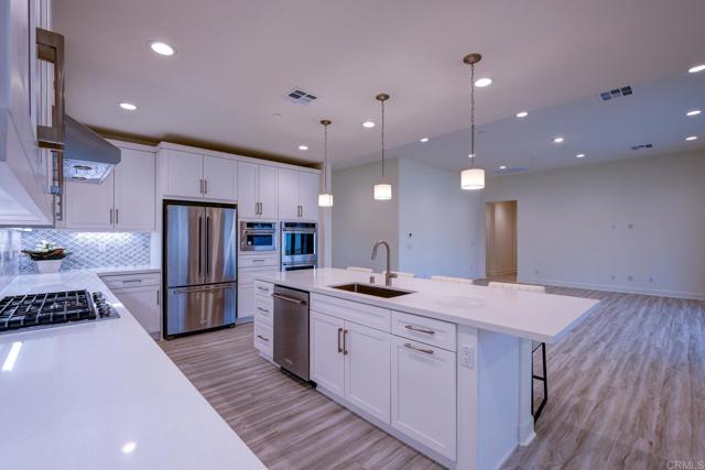 Detail Gallery Image 7 of 38 For 2981 Orchard Glen, Escondido,  CA 92026 - 5 Beds | 4 Baths