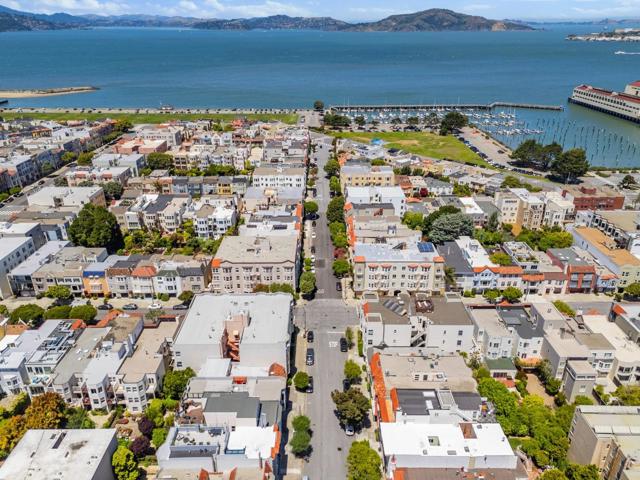 36333635 Webster Street, San Francisco CA: https://media.crmls.org/mediaz/13cc6674-19e0-4bff-a022-0b616b0d75c4.jpg