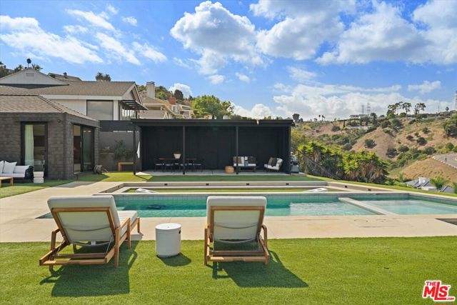 Image 12 of 75 For 5255 Veronica Street