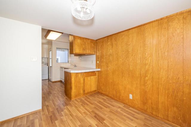 1648 Oak Avenue, Redwood City CA: https://media.crmls.org/mediaz/13ccfbe5-69e7-48d8-9a67-305ccc9d41d5.jpg