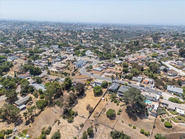 2035 Paradise St, San Diego CA: https://media.crmls.org/mediaz/13cd5c8d-422a-4200-b18d-7446f83db671.jpg