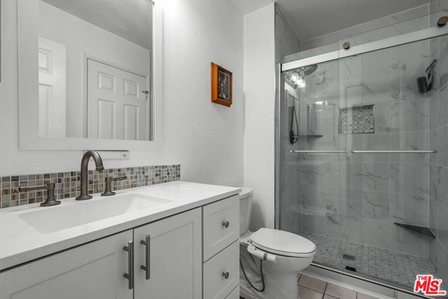 941 W Carson Street, Torrance CA: https://media.crmls.org/mediaz/13cd9ae6-f7c2-4910-9560-5a685fe35afc.jpg