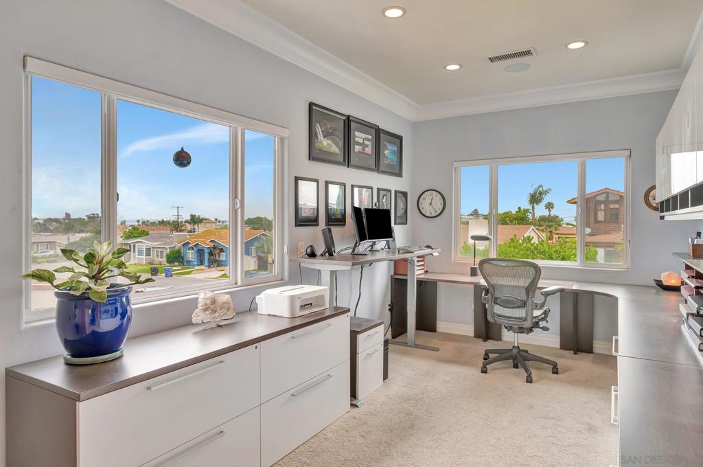 MLS #250030437SD img 47