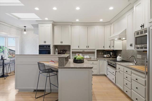 101 Glen Ridge Avenue, Los Gatos CA: https://media.crmls.org/mediaz/13cf290b-6b4a-42b4-936f-f5bcc93532da.jpg