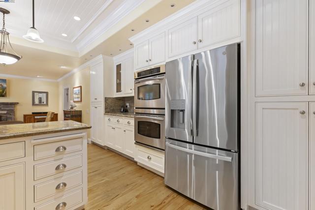 5145 Springdale Ave, Pleasanton CA: https://media.crmls.org/mediaz/13d0603b-bc95-4aeb-bf1f-1c3e1846fec4.jpg