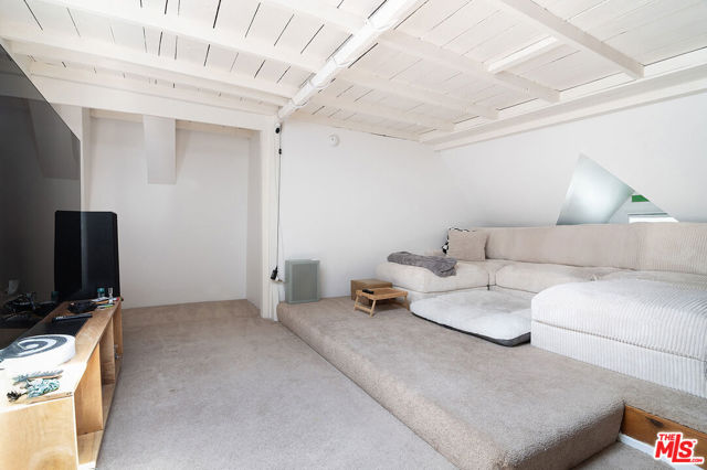500 N Alta Vista Boulevard, Los Angeles CA: https://media.crmls.org/mediaz/13d13cd2-7387-4d20-a41a-4bed3235e208.jpg