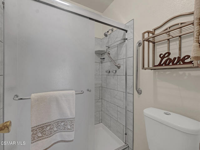 2031 Channelford Road, Westlake Village CA: https://media.crmls.org/mediaz/13d15a74-7574-477d-b825-421a72a09e5b.jpg