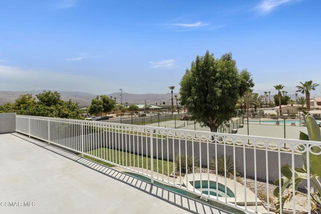 41985 Hemingway Court, Palm Desert CA: https://media.crmls.org/mediaz/13d21f26-6a0c-4a58-8edb-ae9bd48f548e.jpg