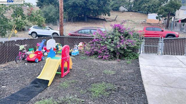 Image 3 of 27 For 25111 Del Mar Ave