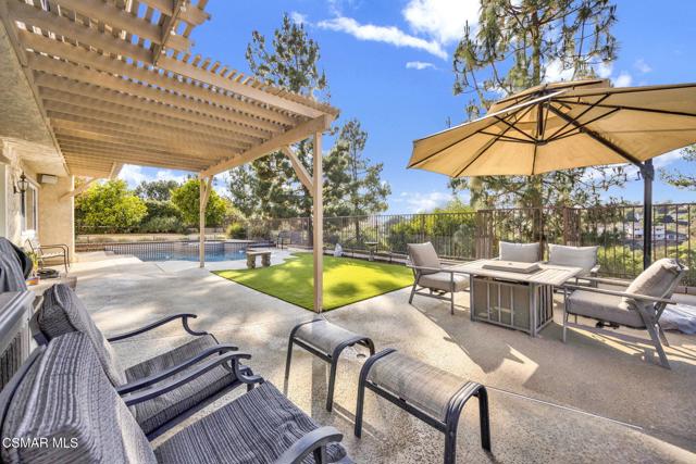 4022 Avenida Verano, Thousand Oaks CA: https://media.crmls.org/mediaz/13d28da8-af8d-4278-ba15-a6c00e53a843.jpg