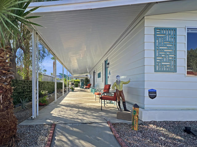 49305 Highway 74, Palm Desert CA: https://media.crmls.org/mediaz/13d2abbe-e935-4c56-9e40-77c6f9ca74ab.jpg