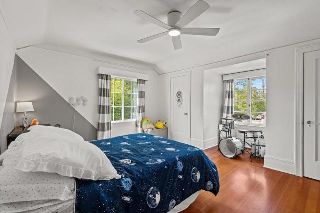 286 5th Street, Gilroy CA: https://media.crmls.org/mediaz/13d4d051-97d1-44e0-8e2c-2b937395f0b9.jpg