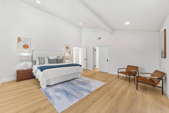 536 Sand Hill Circle, Menlo Park CA: https://media.crmls.org/mediaz/13d6d8f2-6a89-42d3-a73d-37209f093aac.jpg