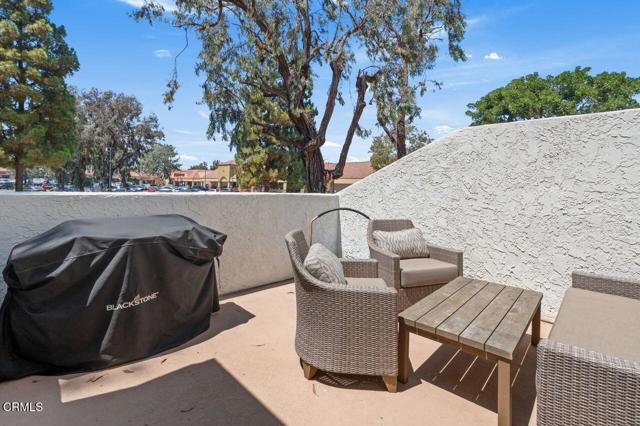 Detail Gallery Image 13 of 23 For 1251 Mission Verde Dr, Camarillo,  CA 93012 - 2 Beds | 2 Baths