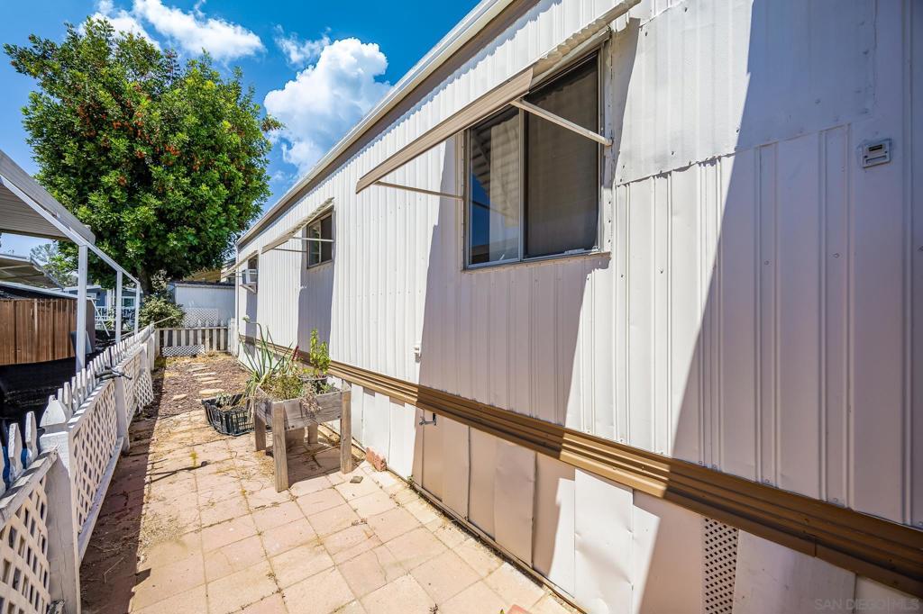 MLS #250033078SD image #18